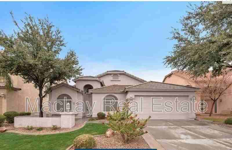 4206 E Redwood Ln - Photo 2 of 9