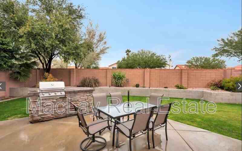 4206 E Redwood Ln - Photo 6 of 9