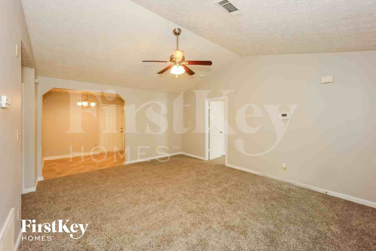 14 Cardinal Ln - Photo 2 of 15