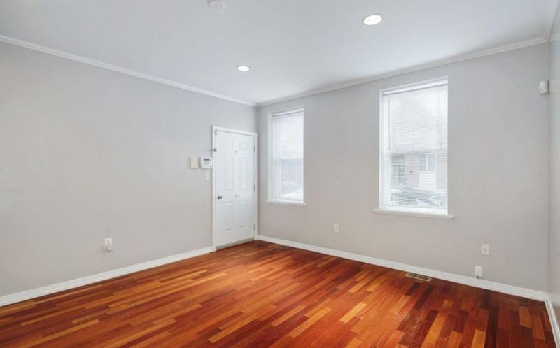 1782 Frankford Ave - Photo 4 of 22