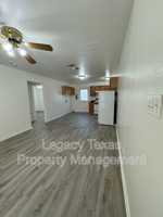 featured image of 701 Miracle Ln #E