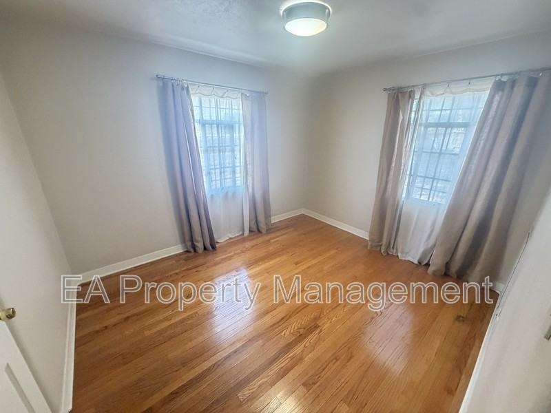 3515 Berkeley Pl Ne - Photo 5 of 14