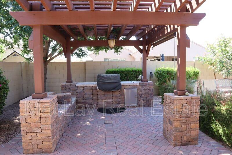 1645 E Mia Ln - Photo 2 of 24