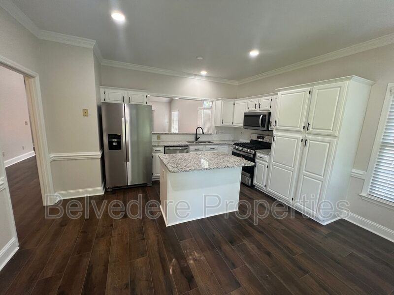 6409 Spyglass Dr - Photo 5 of 35