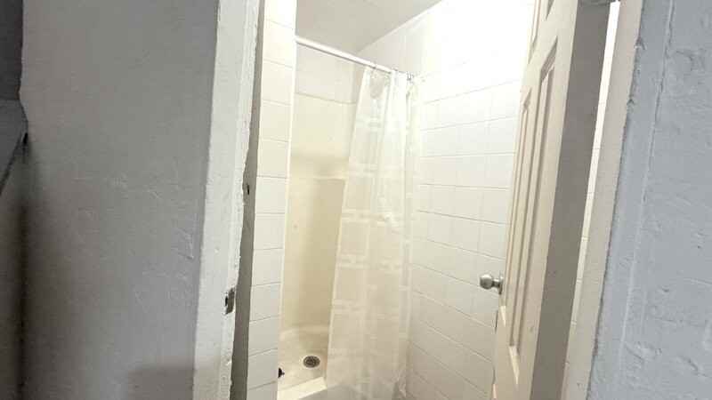 228 Bay St #6 - Photo 6 of 7