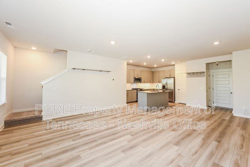 2708 Fordham St - Photo 4 of 17
