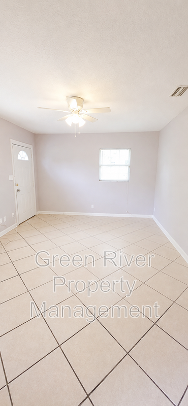 8910 Adams Ave - Photo 3 of 28