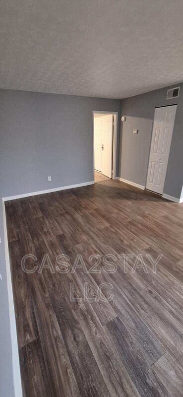 377 Redmar Blvd #48 - Photo 2 of 8