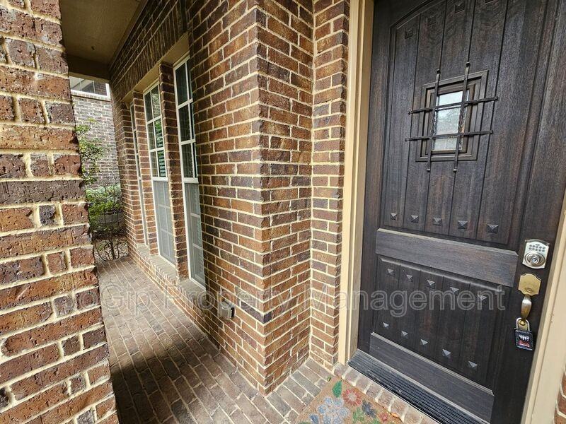988 Shadyside Ln - Photo 2 of 49