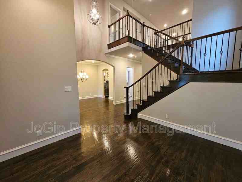 988 Shadyside Ln - Photo 6 of 49