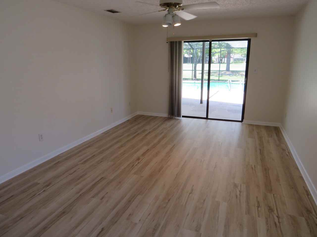 4726 Windflower Cir #MAIN - Photo 6 of 23