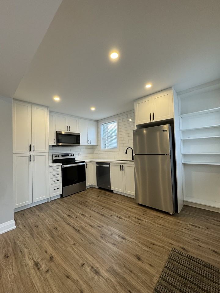 233 East 14th St - Photo 2 of 5
