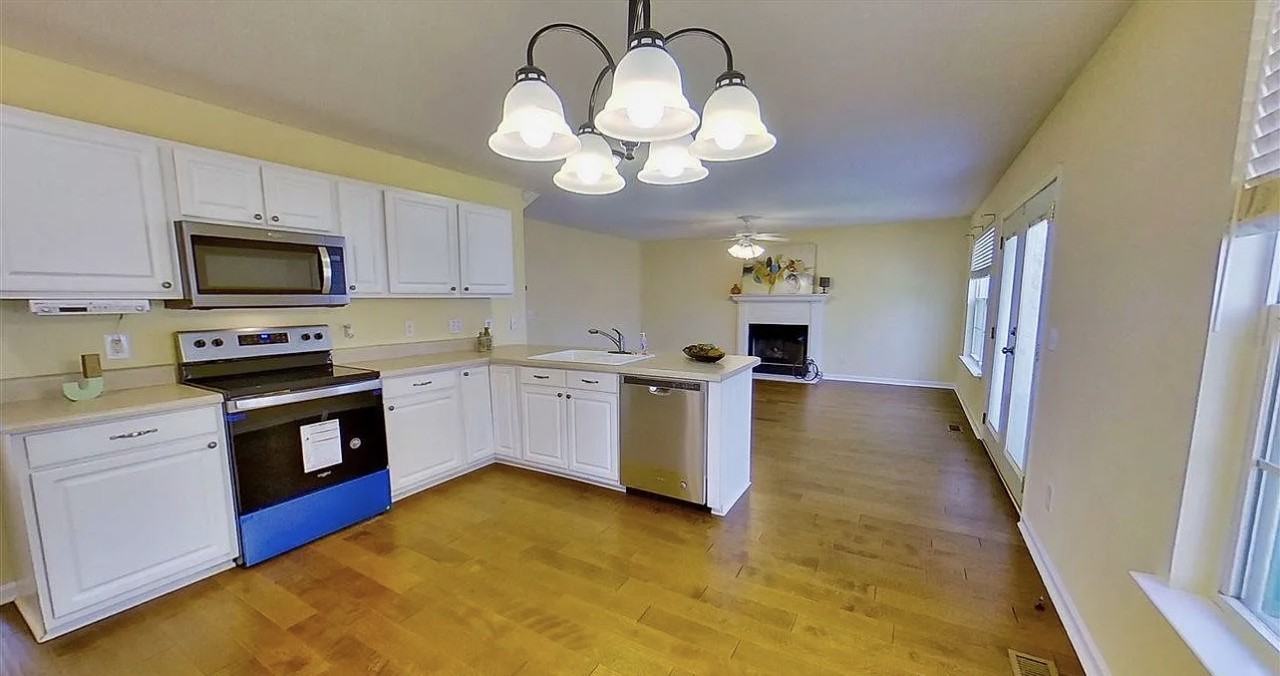 124 Eagleston Ln - Photo 4 of 9