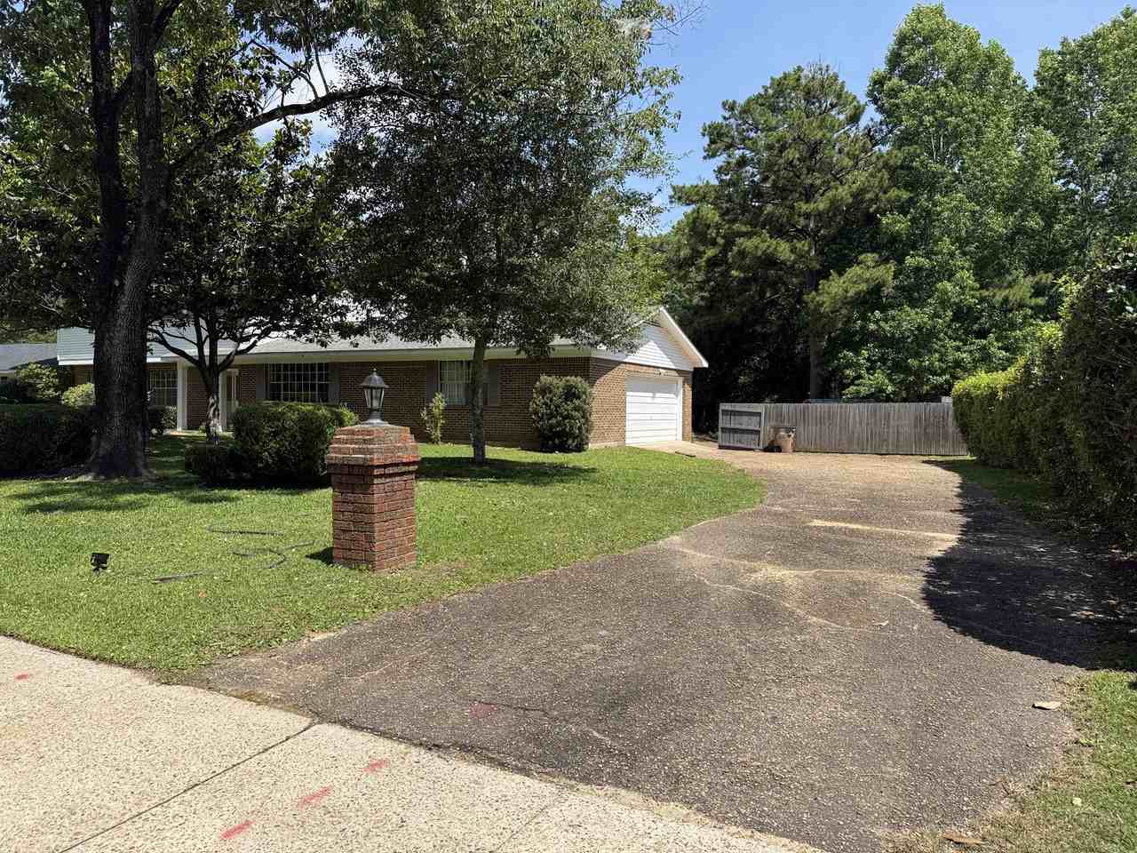 3512 Shadowwood Ct - Photo 2 of 50
