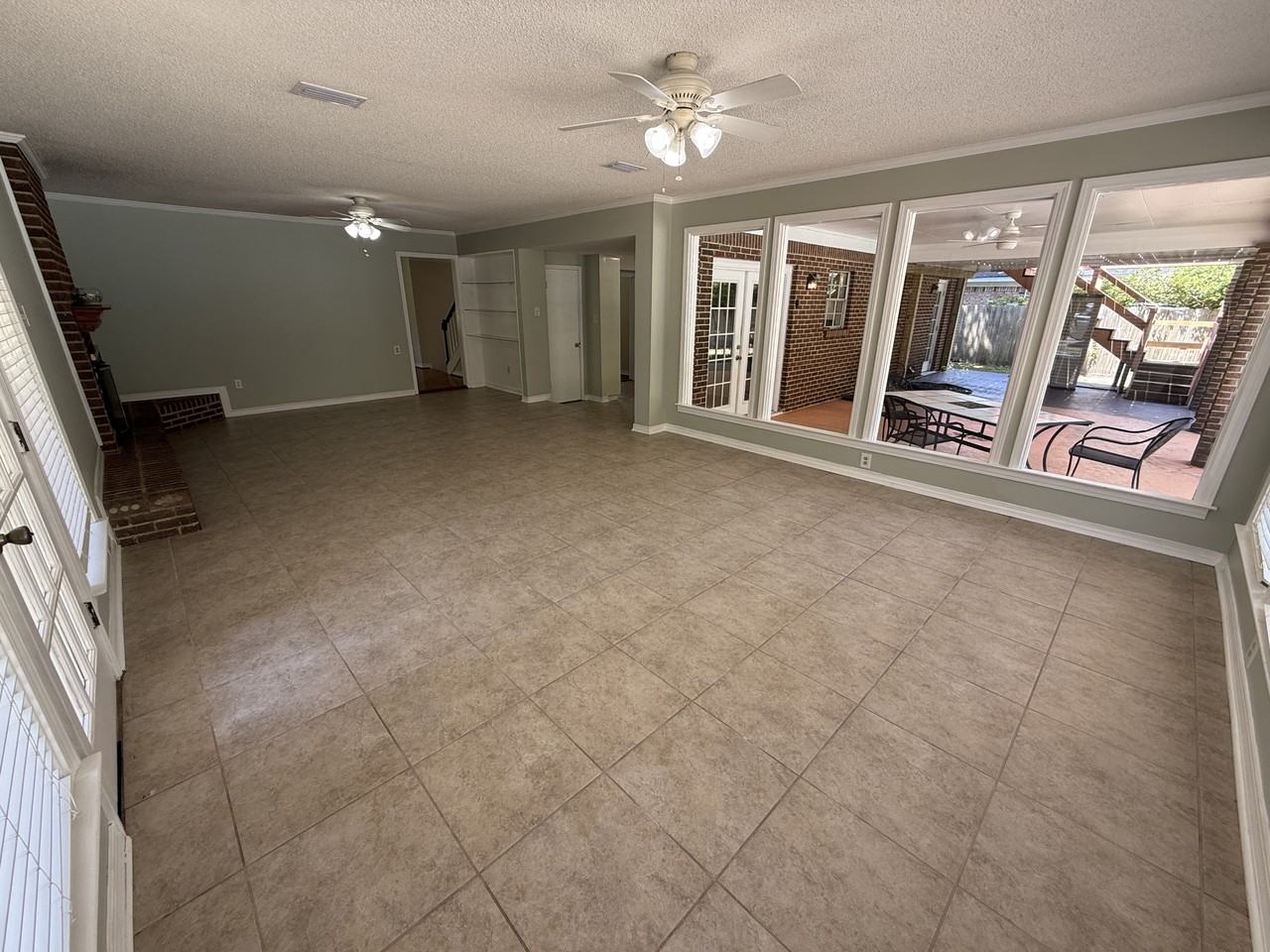 3512 Shadowwood Ct - Photo 4 of 50