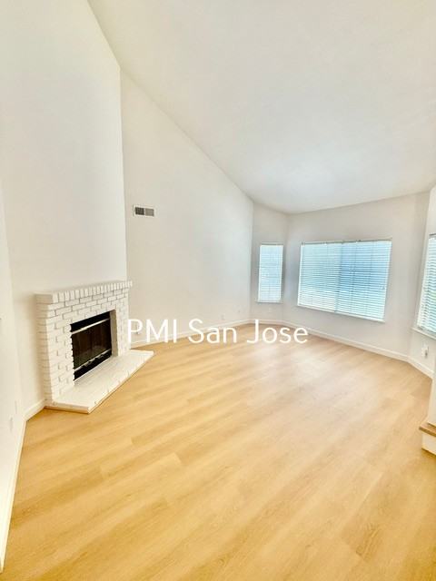 1005 Alamitos Creek Dr - Photo 3 of 21