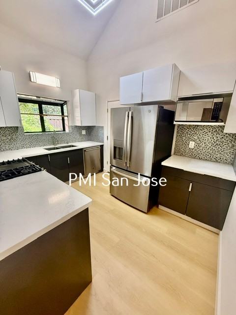 1005 Alamitos Creek Dr - Photo 7 of 21