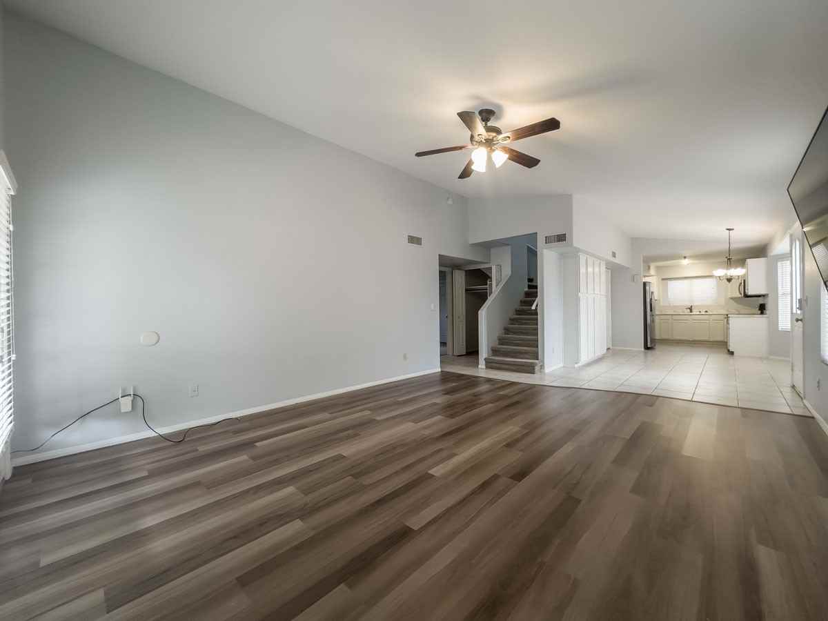 7533 W Wescott Dr - Photo 6 of 28