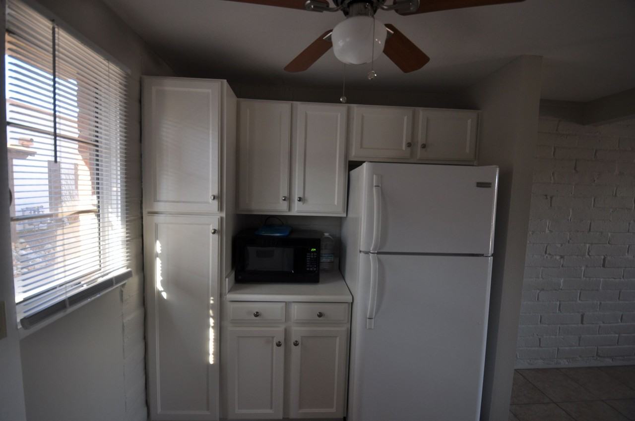 478 S Paseo Cerro #D - Photo 6 of 10