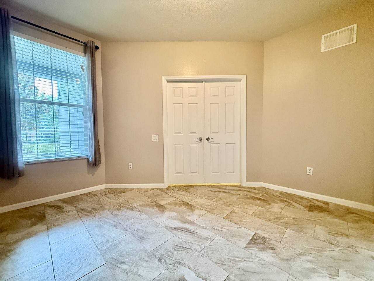10222 River Palencia Ct - Photo 4 of 29