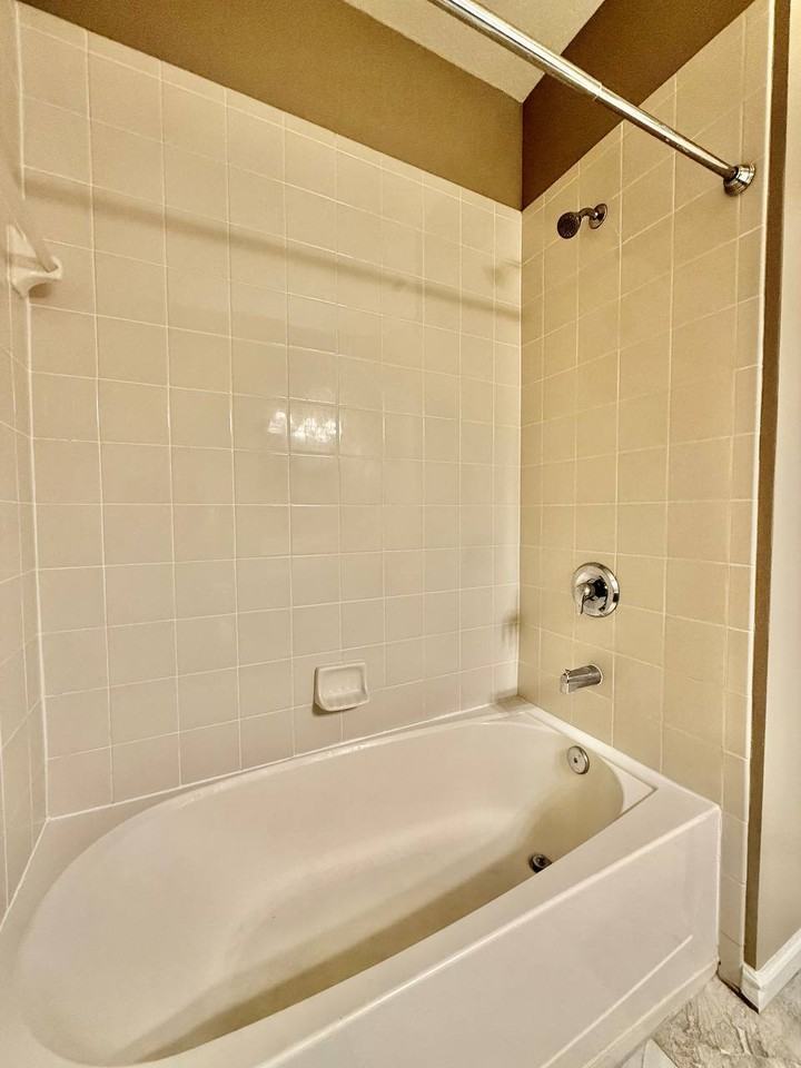 10222 River Palencia Ct - Photo 6 of 29