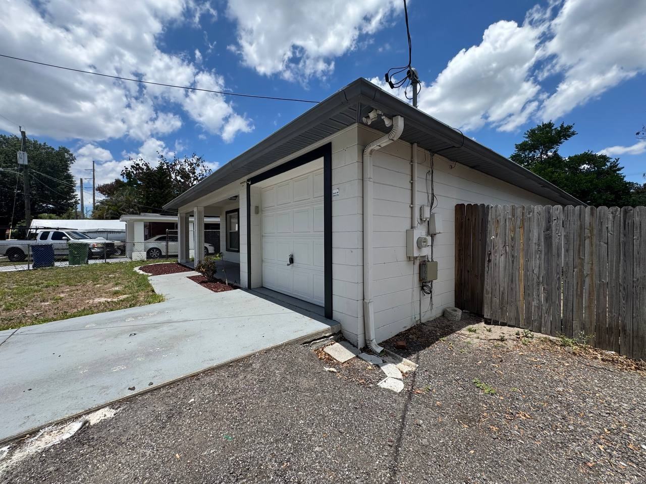3212 E Emma St - Photo 3 of 39