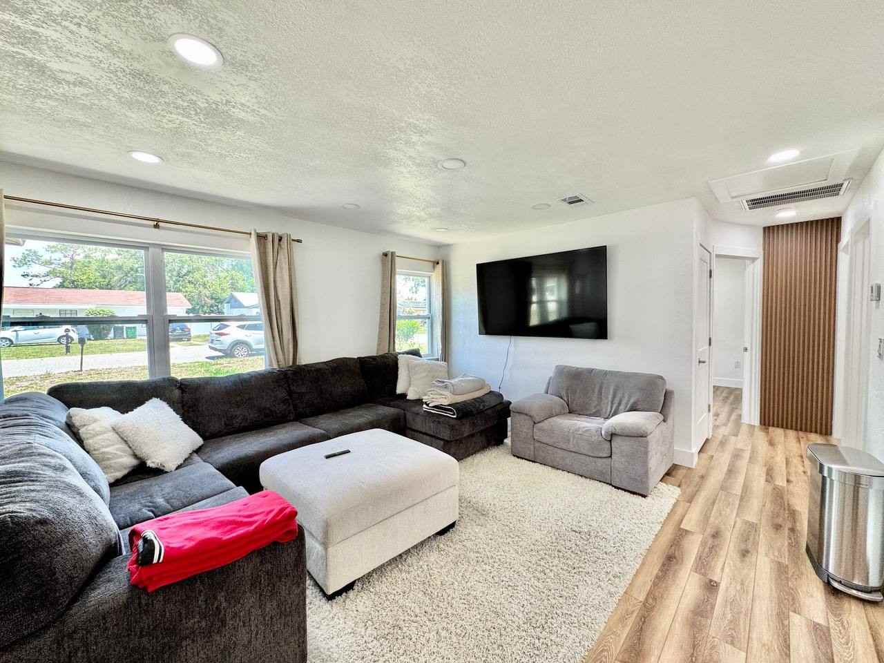 3814 W Tyson Ave - Photo 7 of 31