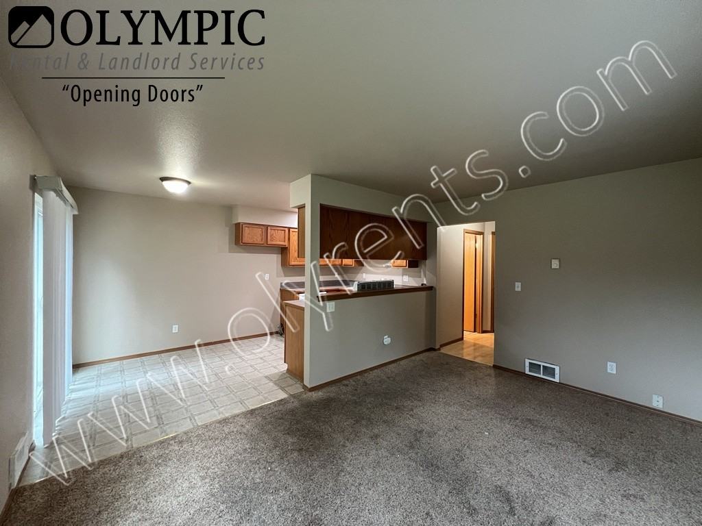 512 N 4Th Ave Sw - Photo 5 of 18