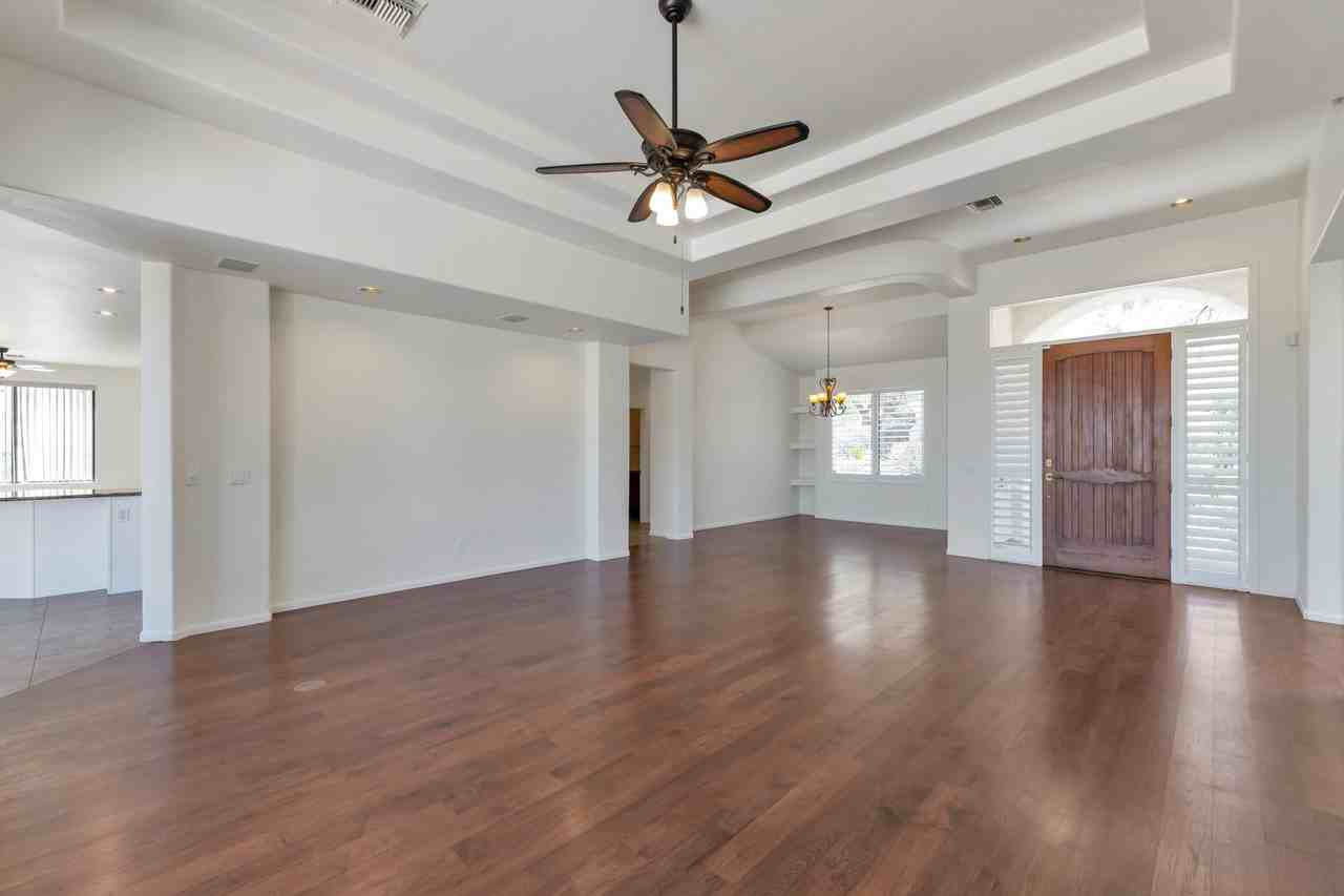 6445 N Silversmith Pl - Photo 7 of 29