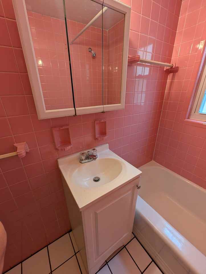 802 7th St - Photo 6 of 16