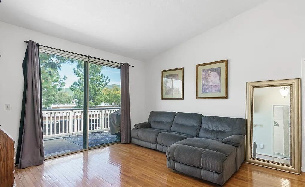 2486 Pleasant Way #D - Photo 3 of 7