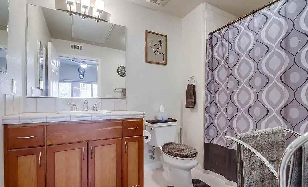 3029 Broadway - Photo 3 of 7
