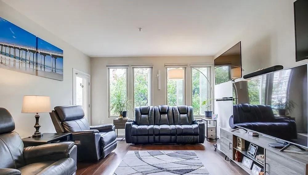 3029 Broadway - Photo 7 of 7