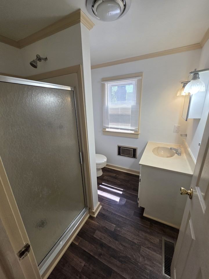 103 W Main St #B - Photo 5 of 10