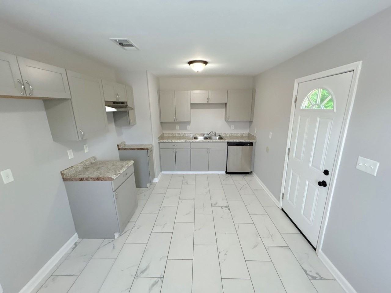 3825 Glenburee St - Photo 2 of 11