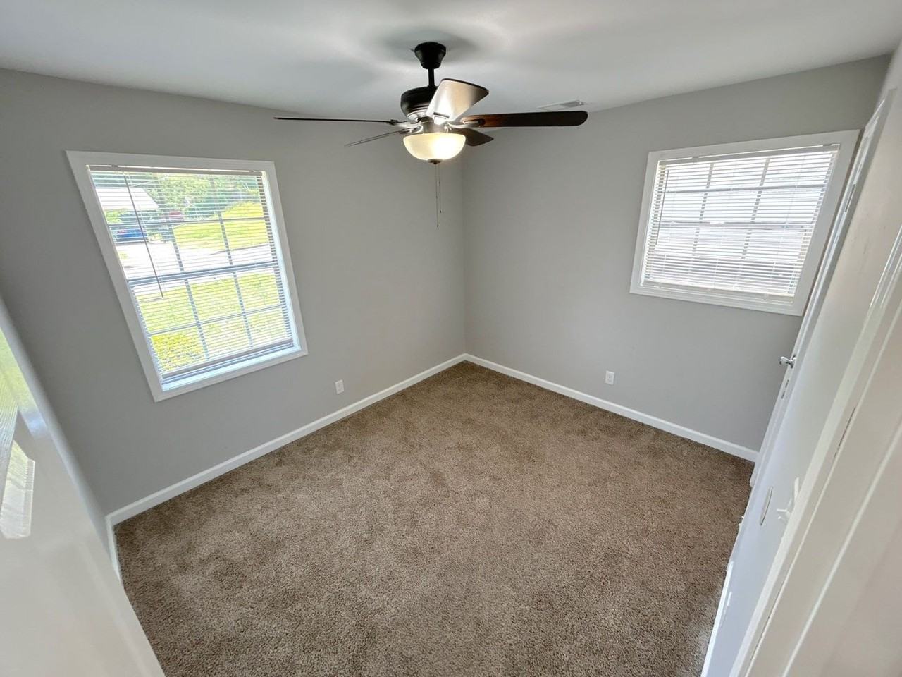 3825 Glenburee St - Photo 4 of 11
