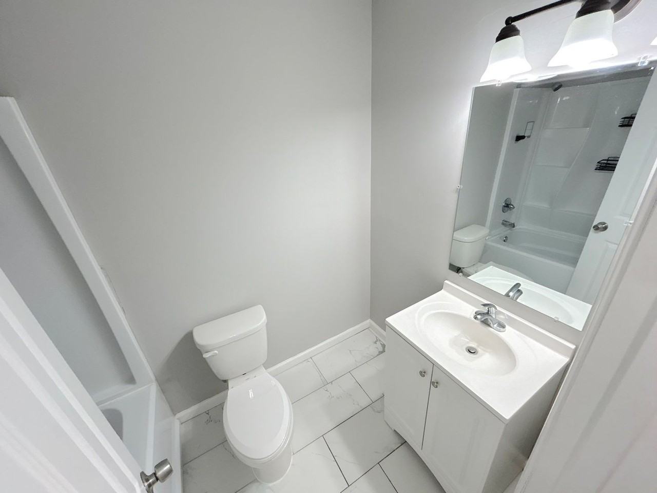3825 Glenburee St - Photo 7 of 11