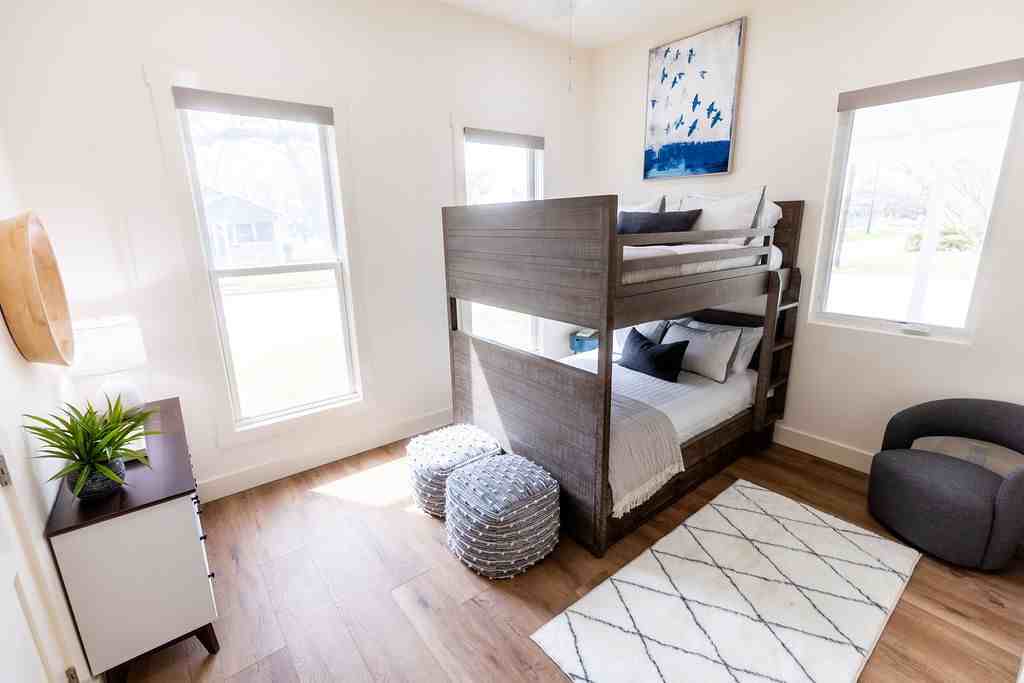 991 Mill St #NA - Photo 2 of 19