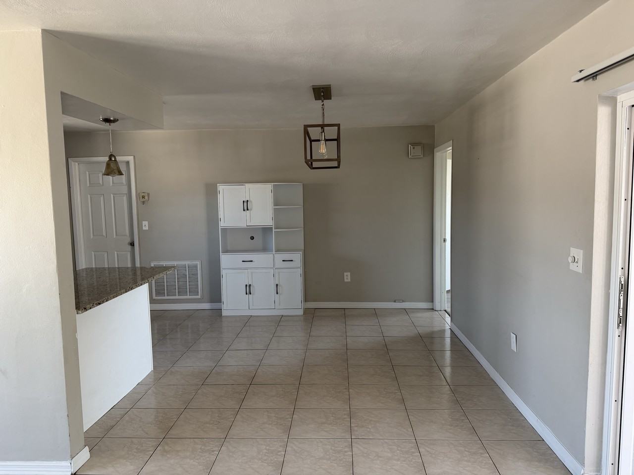 7520 Hawthorn Dr #NA - Photo 4 of 16
