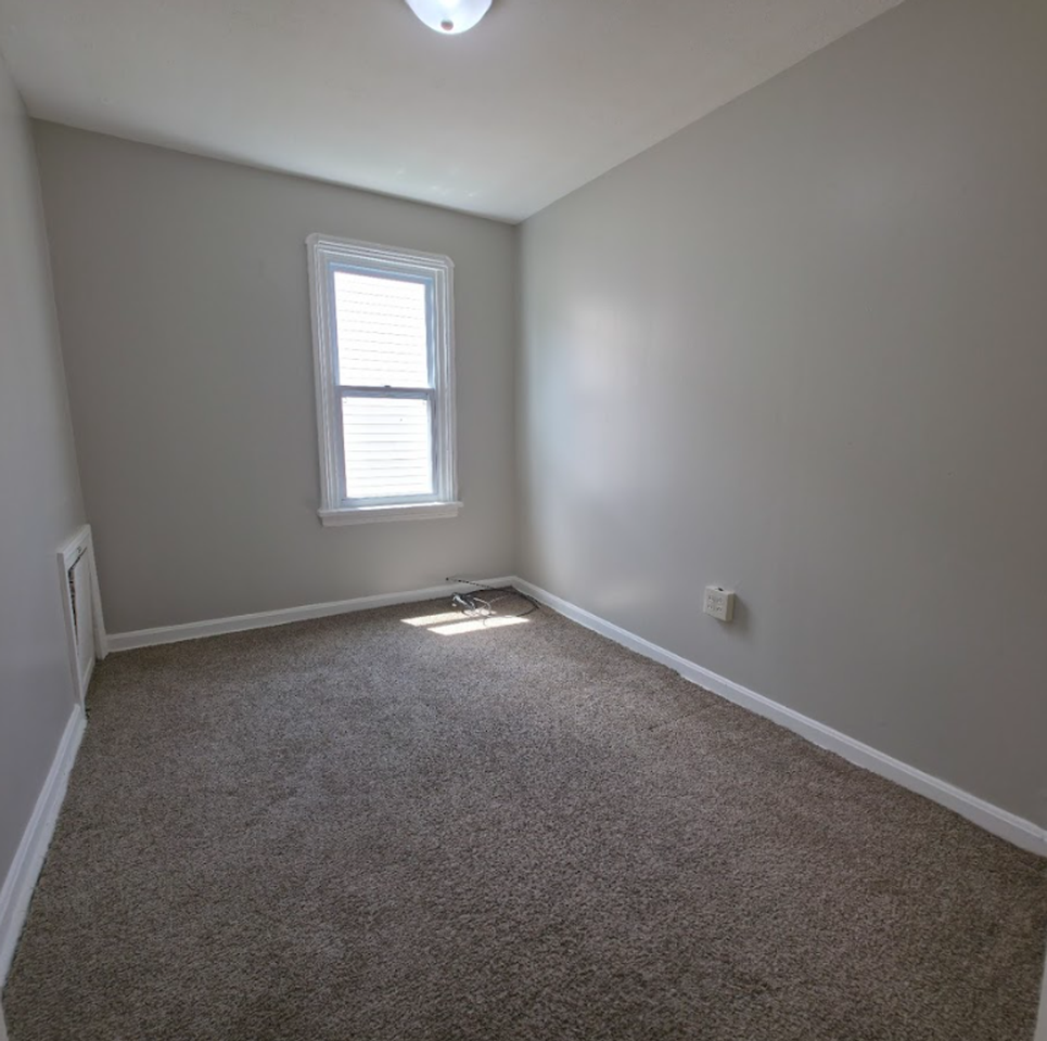 4444 W 51st Street - Photo 7 of 12