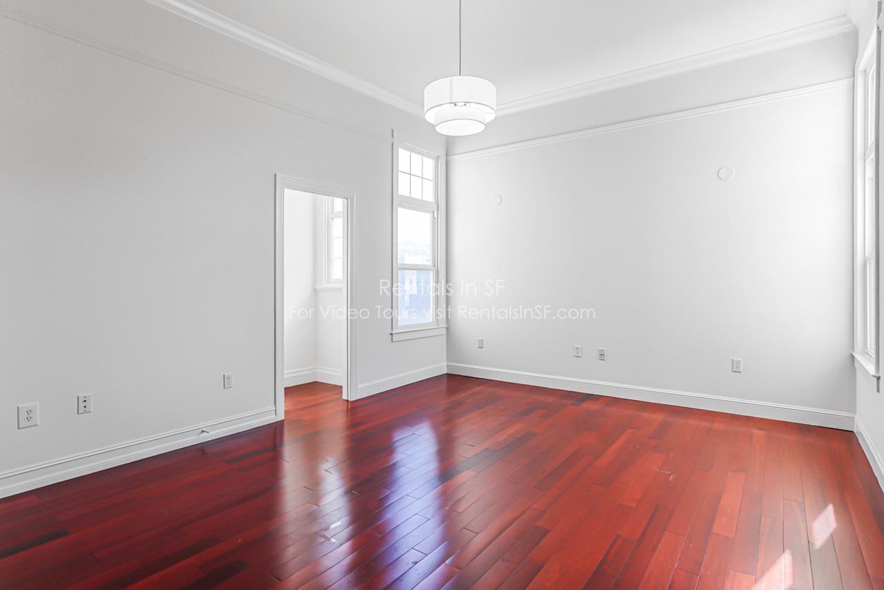 1307 Hayes St #4 - Photo 4 of 11