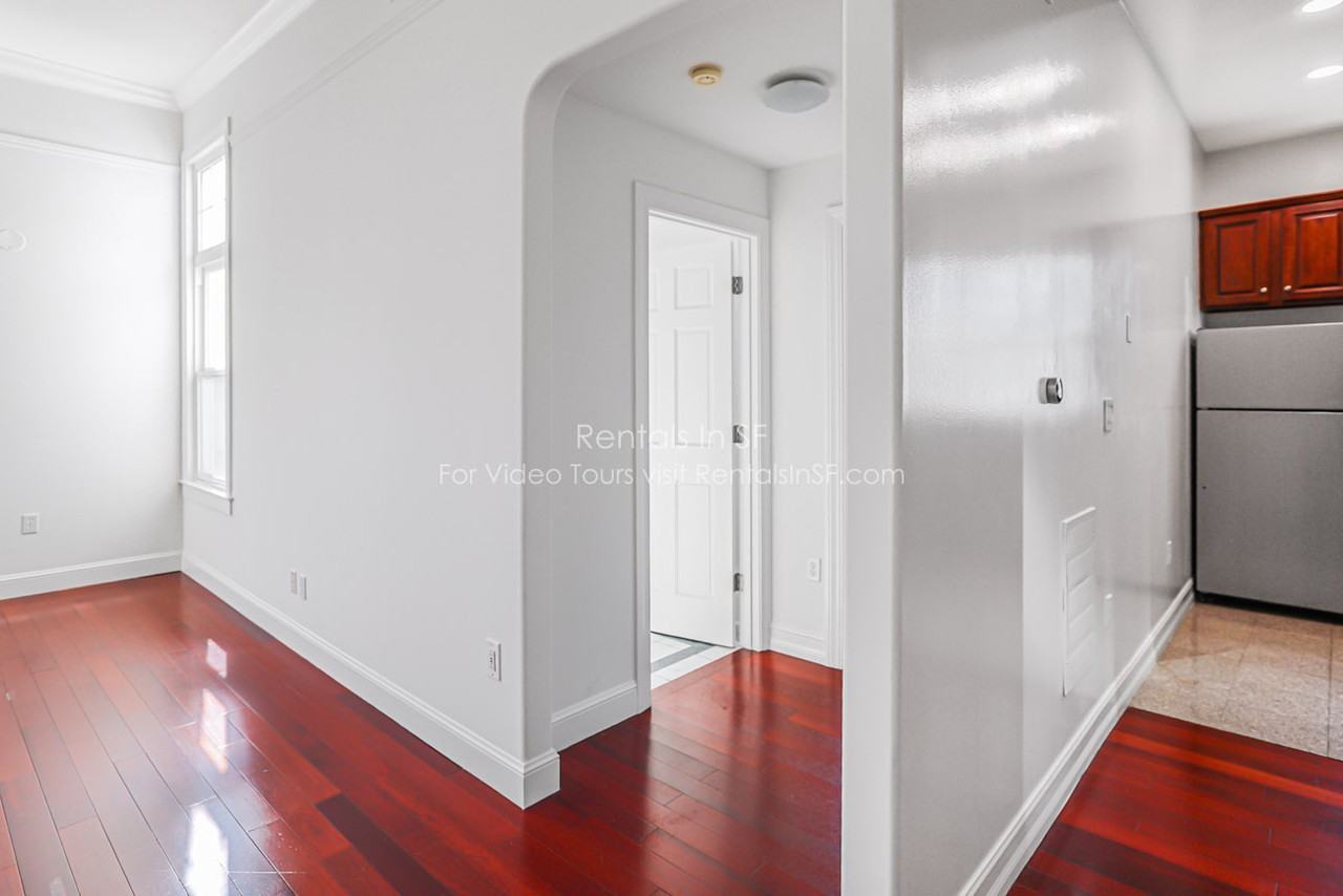 1307 Hayes St #4 - Photo 5 of 11
