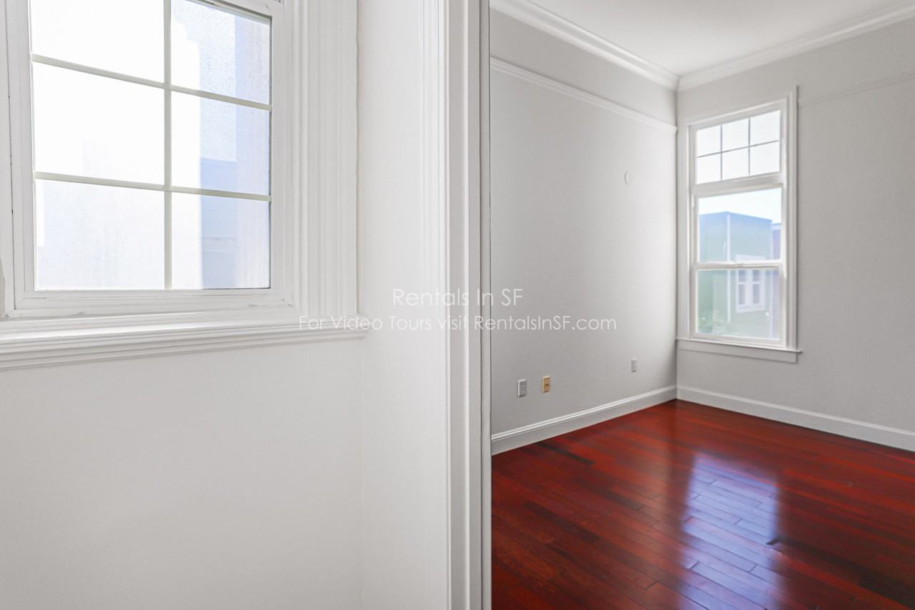1307 Hayes St #4 - Photo 7 of 11