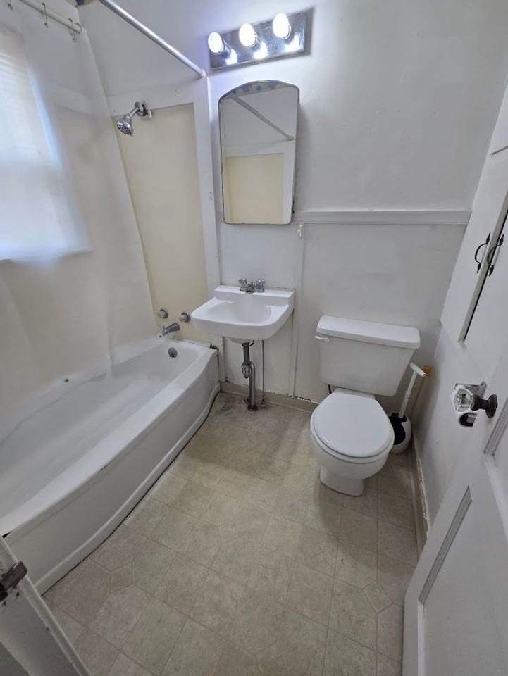 536 536 Garfield/1819 6th - Photo 6 of 11