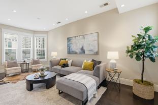 471 S Van Ness Ave - Photo 1 of 1