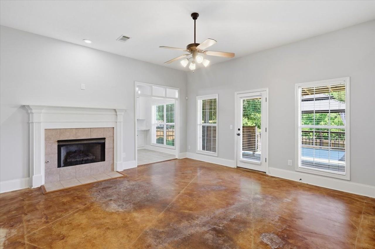 309 Peachtree St - Photo 2 of 28