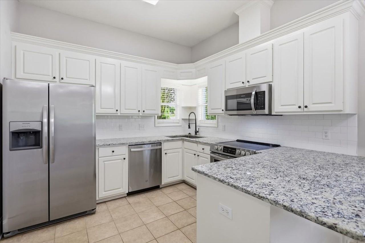 309 Peachtree St - Photo 3 of 28