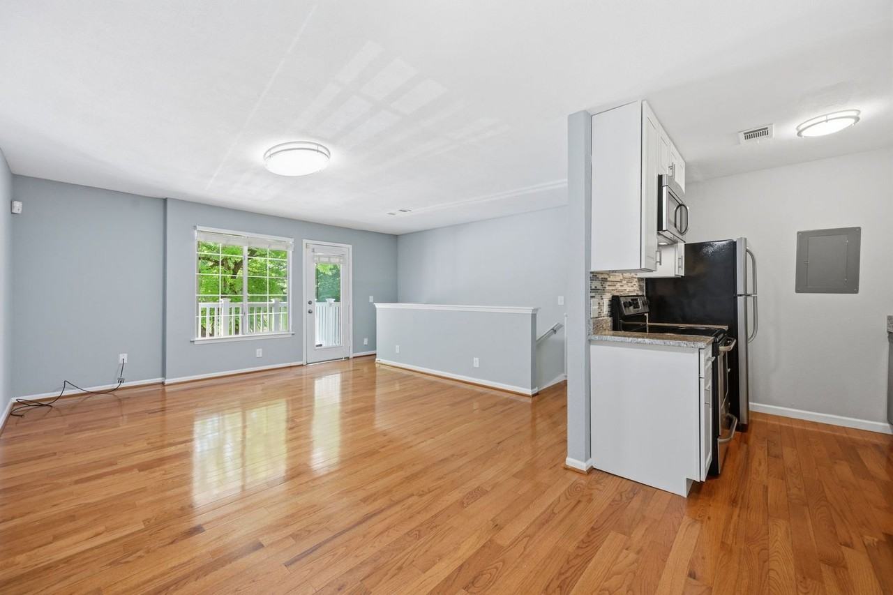 10703 Hampton Mill Ter #100