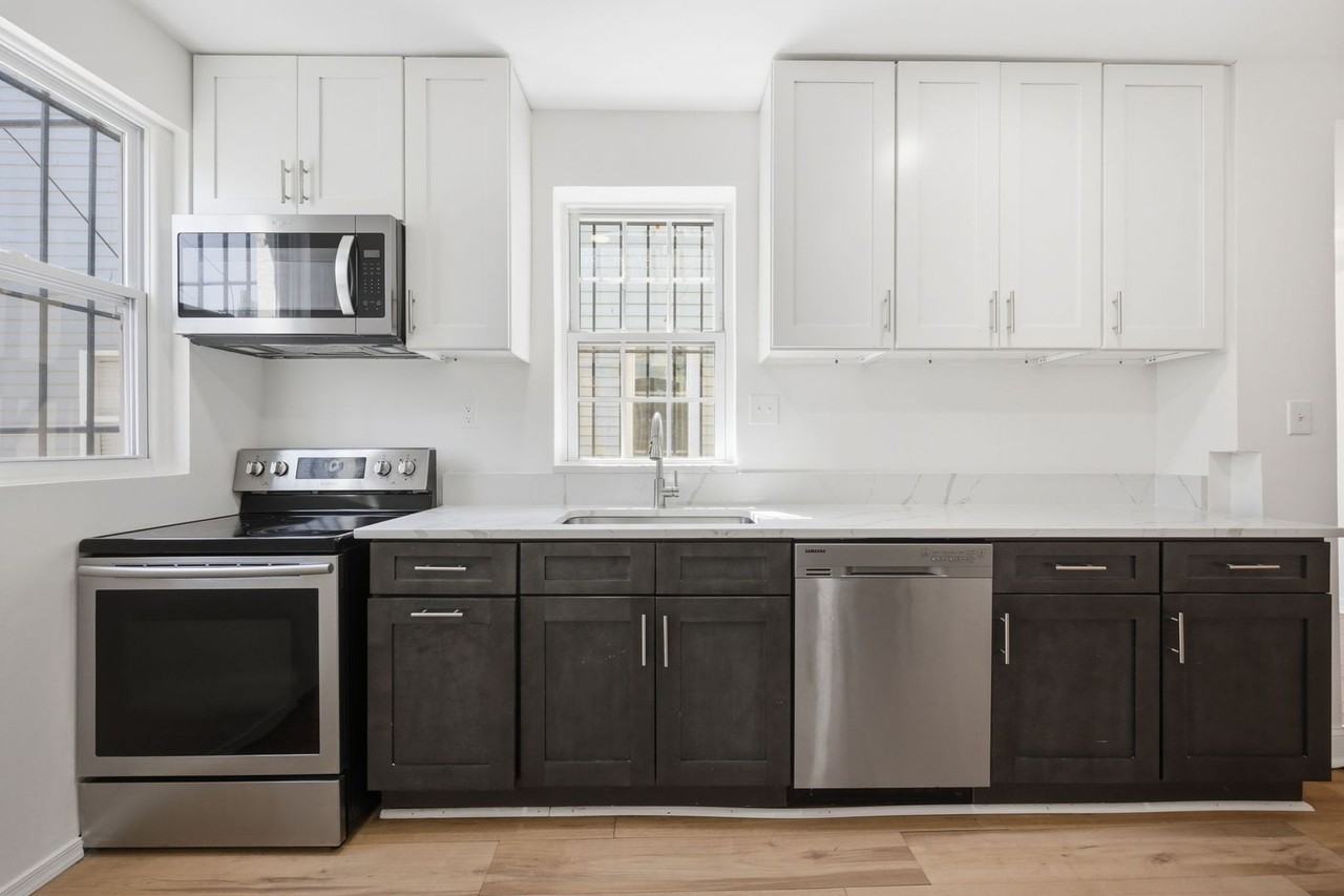 924 Euclid St Nw - Photo 7 of 22