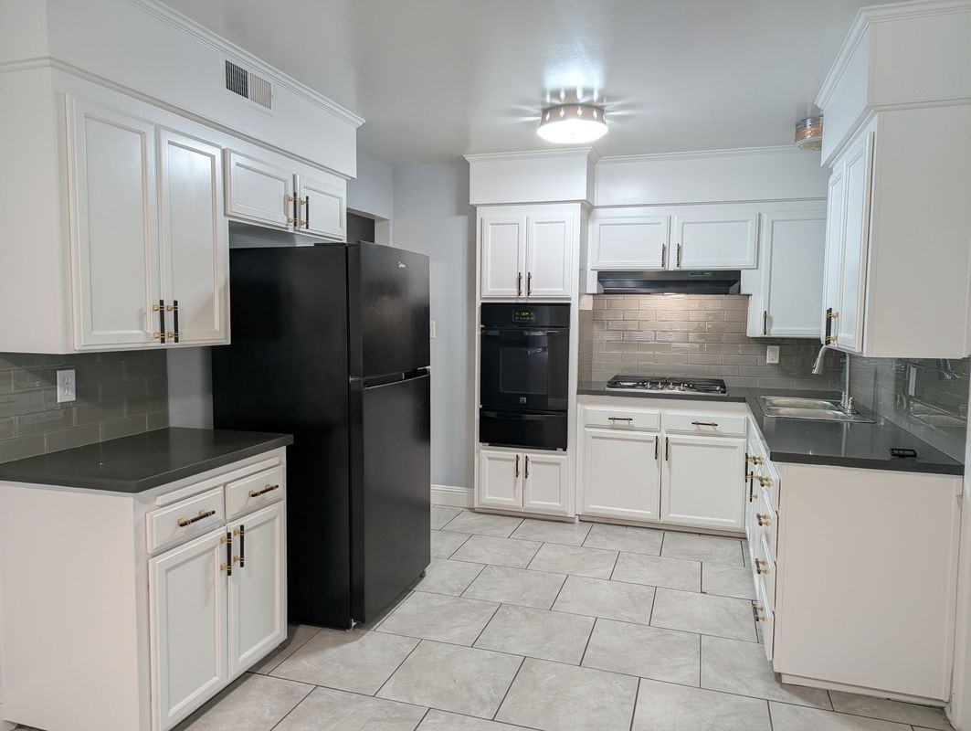 5400 53rd Ave - Photo 4 of 15